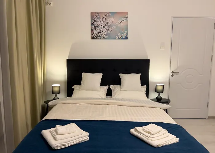 Cloudscape Apartment Near National Arena & Mega Mall